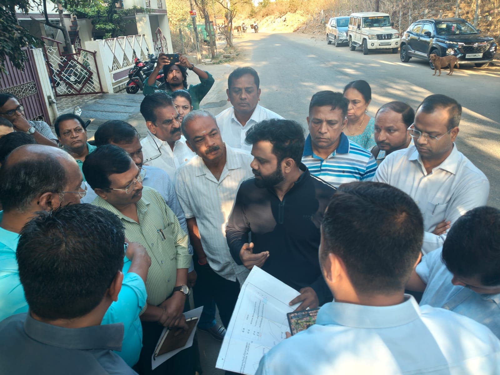 Commissioner Inspects Banaswadi Lake in Sarvagnanagara Division