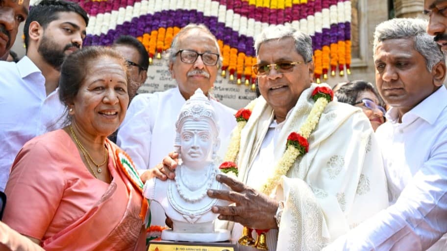 Chief Minister Pays Tribute to Basavanna on Basava Jayanti